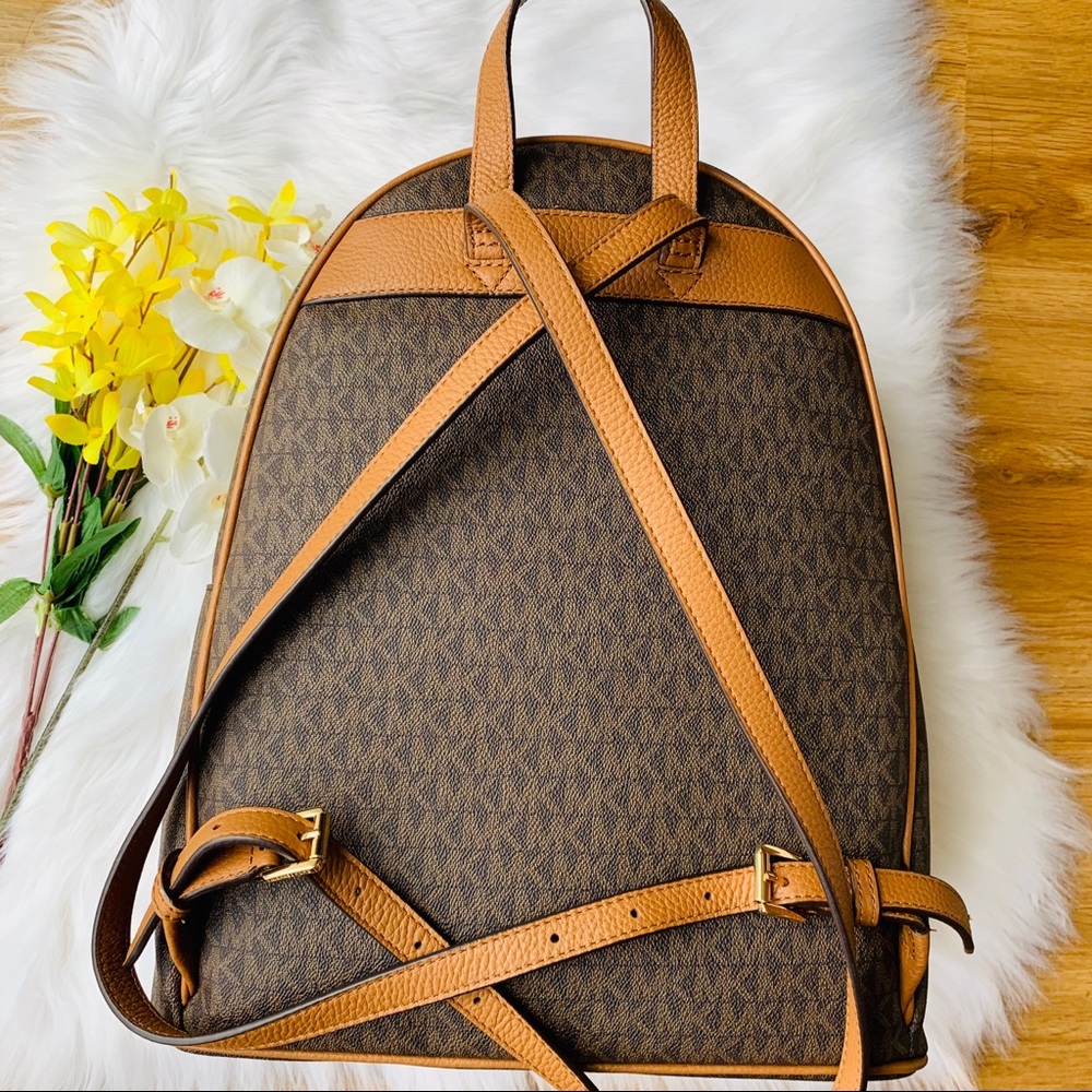 MICHAEL KORS LARGE ABBEY BROWN CANVAS BACKPACK - Picture 5 of 8